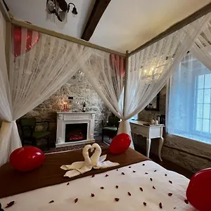  Otel Sakli Tas Türkiye
