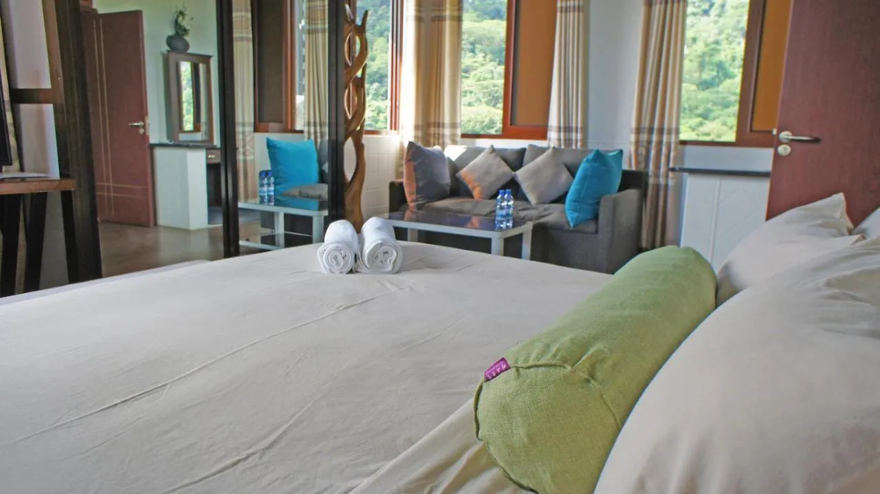 Blue Hill Bed & Breakfast Victoria 4*,